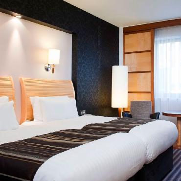 EMPRESA ESPECIALIZADA EN EQUIPAMIENTO, DECORACIÓN Y SISTEMAS DE SEGURIDAD PARA HOTELES